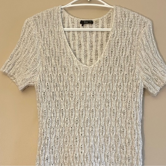 Dex Oatmeal Knit Short Sleeve V-Neck Sweater Dress – Size Medium EUC - Picture 3 of 13